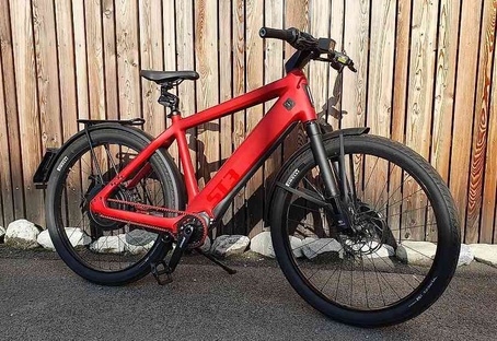 ST3 Sport Pinion 983Wh ABS fourche suspendue velo test Rapides Velo electrique TANDEM Lausanne et Riviera. Votre specialiste 100 velo